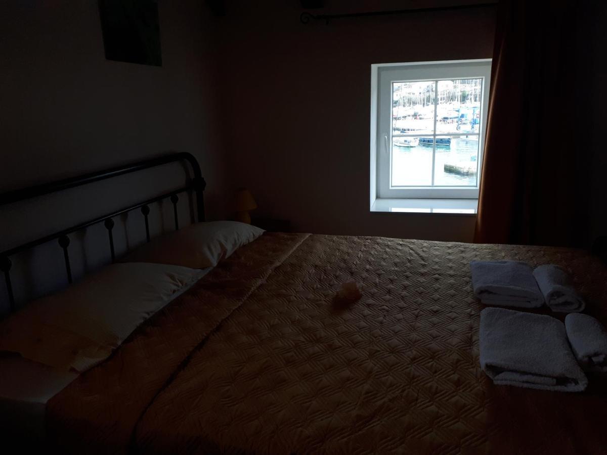Guest House Provista Veli Iž 외부 사진